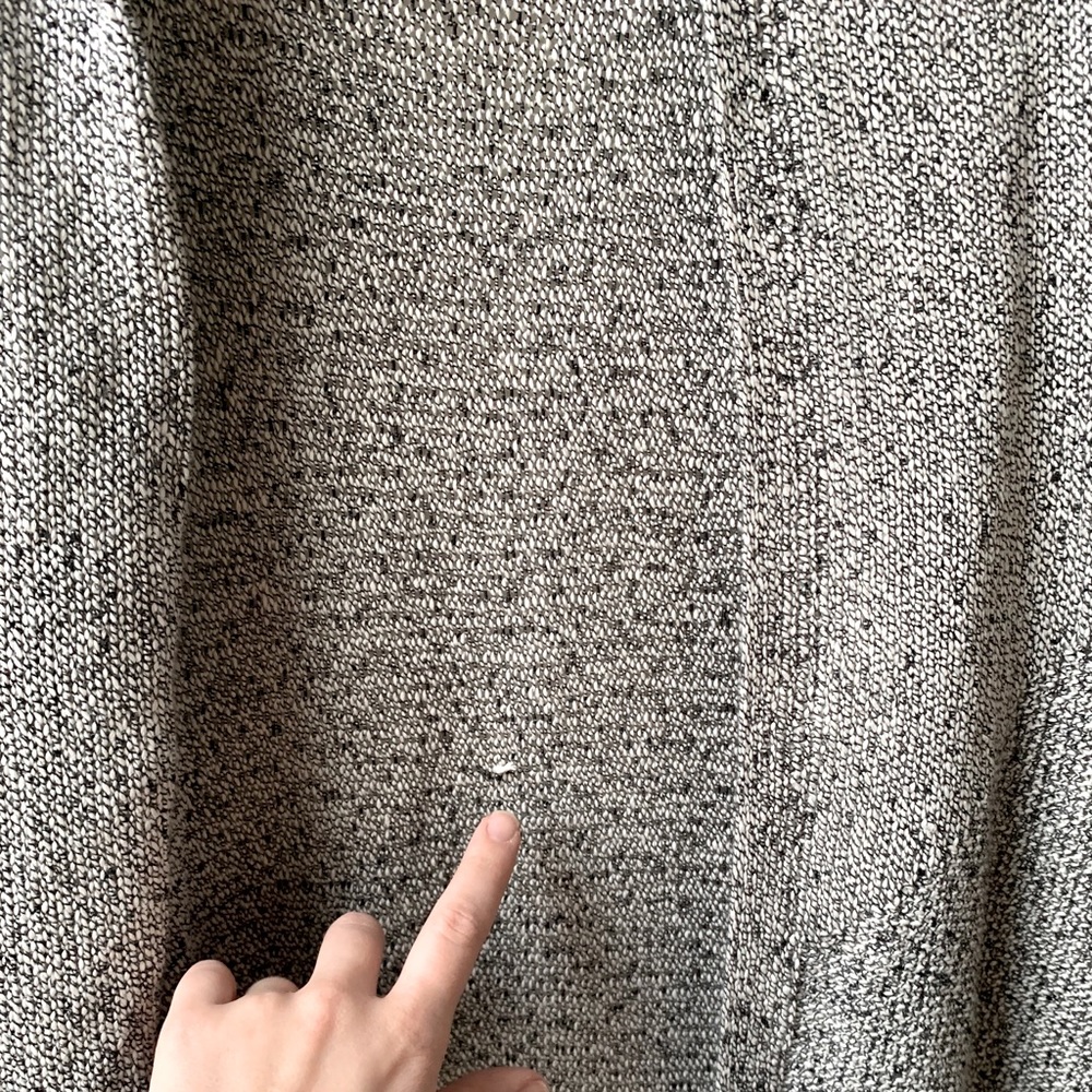 Cozy Gray Knit Vest - Picture 5 of 9